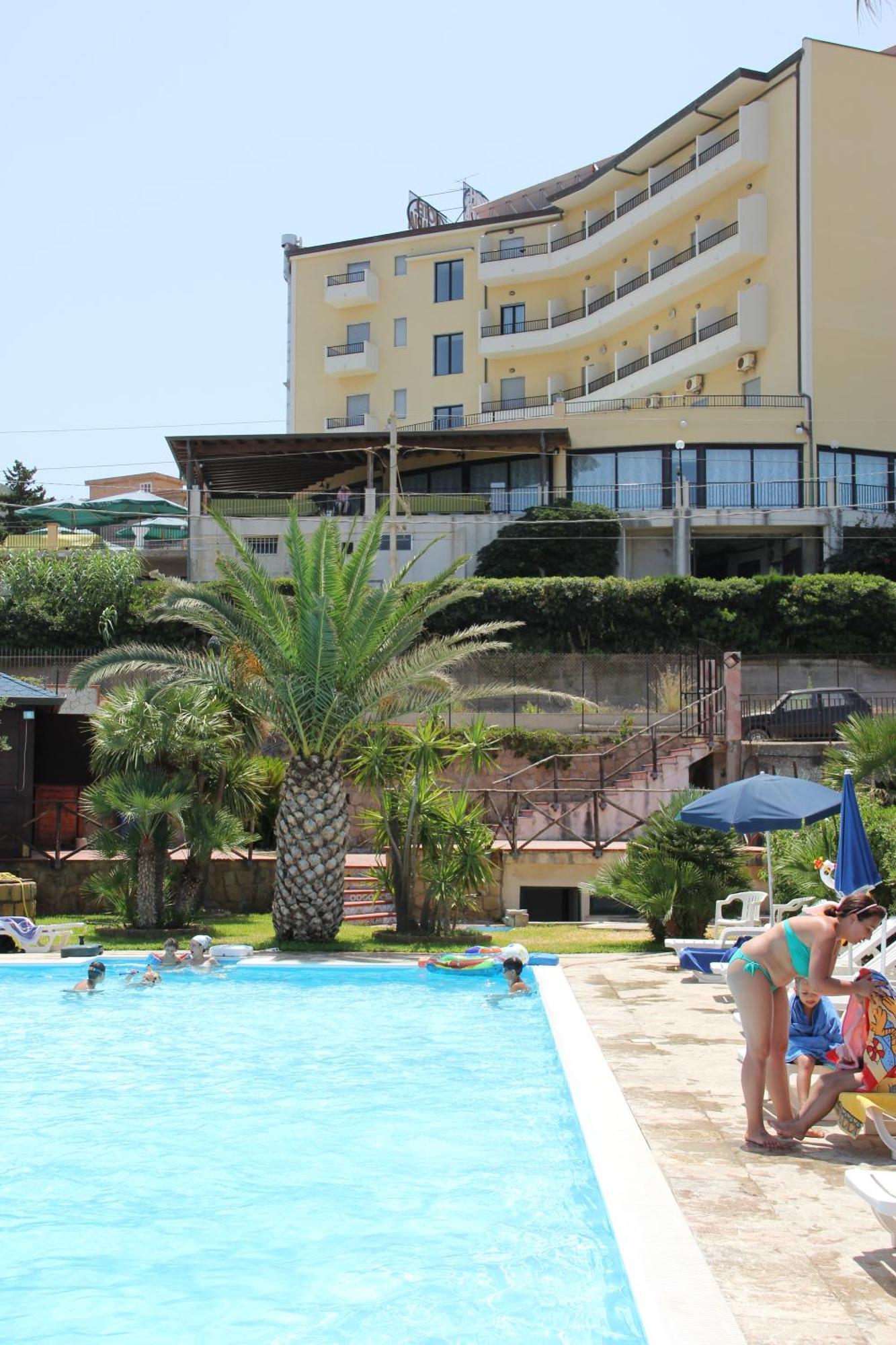 Hotel Za Maria سانتو ستيفانو دي كاماسترا المظهر الخارجي الصورة