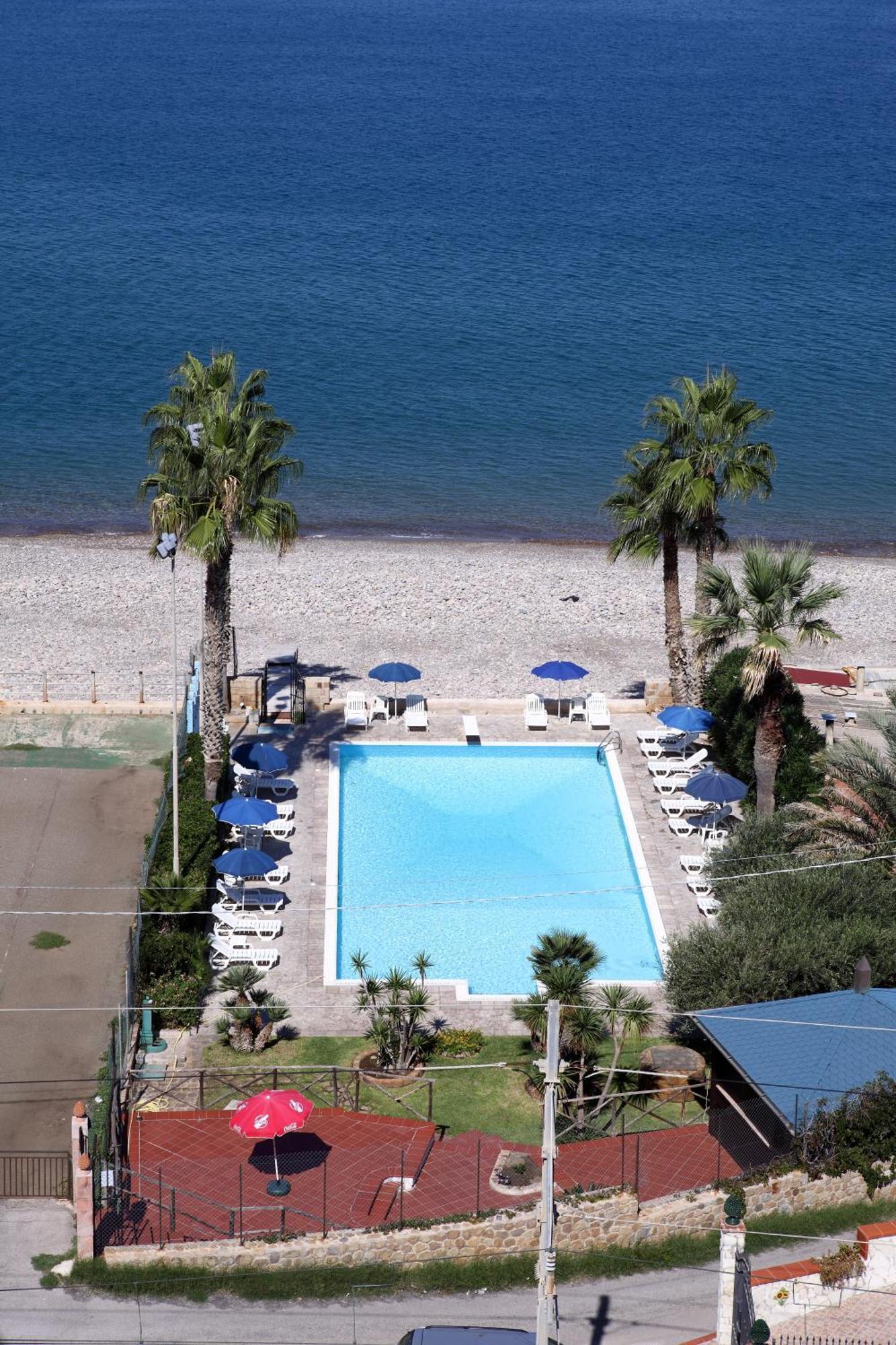 Hotel Za Maria سانتو ستيفانو دي كاماسترا الغرفة الصورة