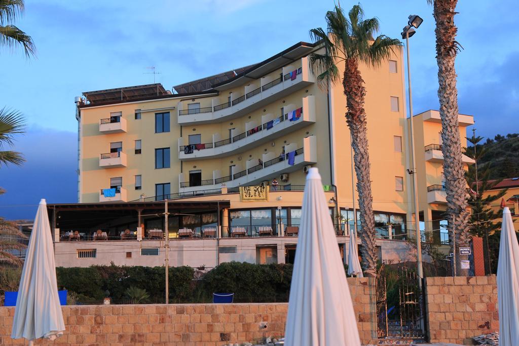 Hotel Za Maria سانتو ستيفانو دي كاماسترا المظهر الخارجي الصورة